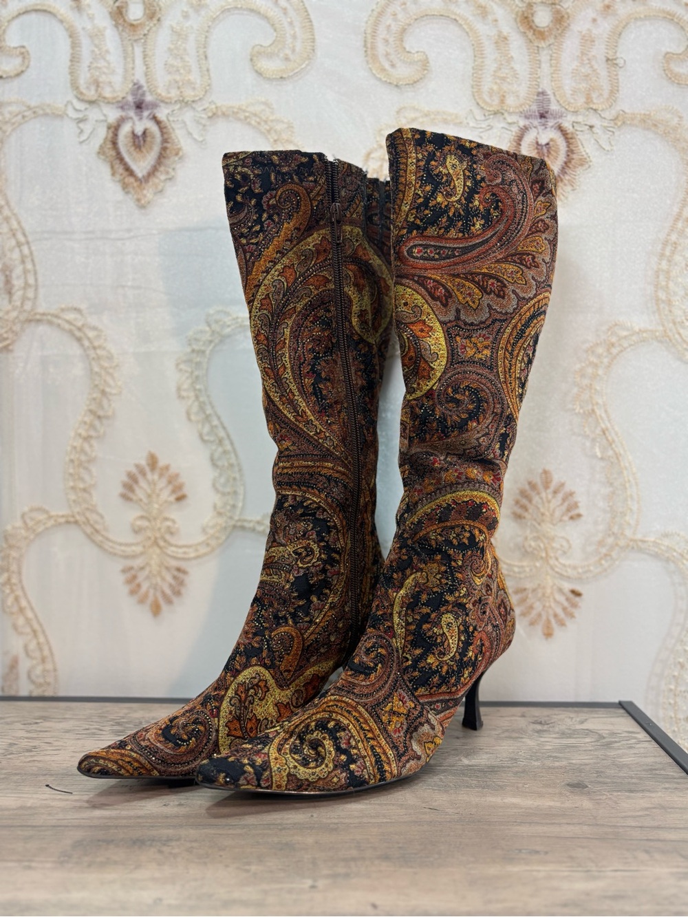 ✨Vintage Y2K Bohemian Orange & Gold Paisley Tapestry Boots✨